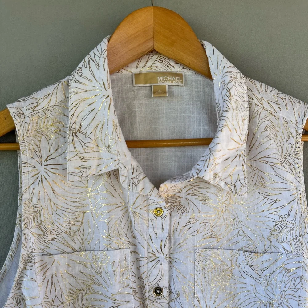 Sleeveless Tie-Front Floral Button-Up Top - White/Cream